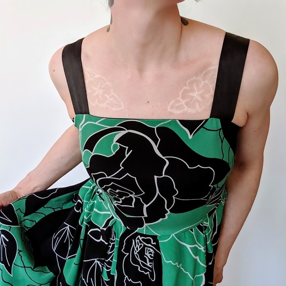 BCBG silk summer floral dress - Picture 2 of 7